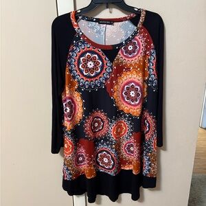 Monnuro Medalian print Tunic Top Sz 1X Chest 44 Length 31 New
